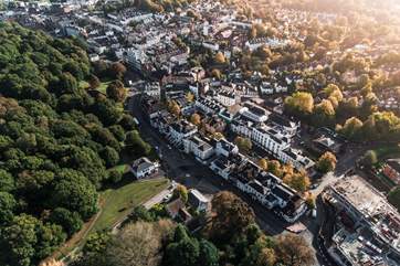 Sawmill Cottage in the heart of Tunbridge Wells and on the edge of the common so perfect for walking the dog.
