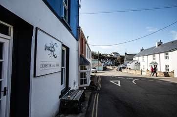 Do try the best crab sandwich here. They also make the best Welsh gin, too.