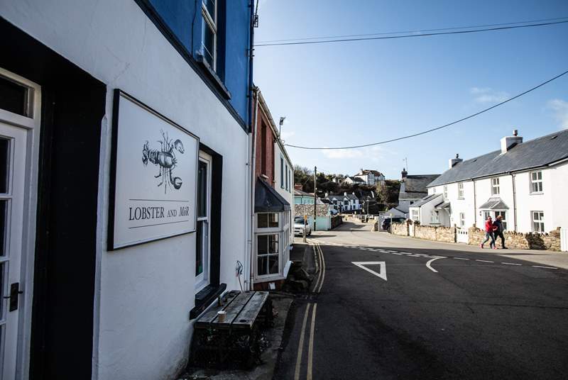 Do try the best crab sandwich here. They also make the best Welsh gin, too.
