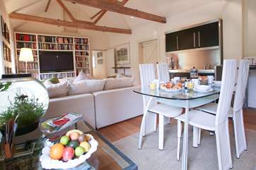 The light and airy dining area is perfect for entertaining.