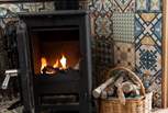 The toasty wood-burner ensures cosiness all year round. 