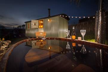 Sink into the romantic ambience of Rosie's Hut...