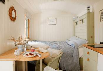 The sweet dining table can be folded away for extra space when needed. 