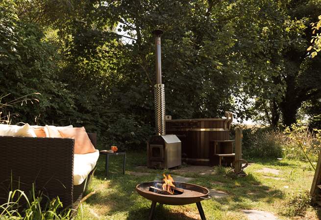 Light the fire pit for those perfect alfresco moments. 