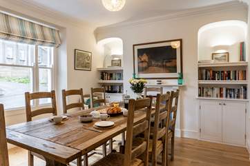 Spacious dining-room at Sea View.