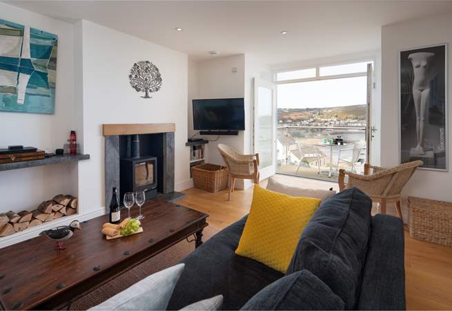 Tasteful sitting-room for relaxing with amazing views of the harbour and the beach at Goodwick.