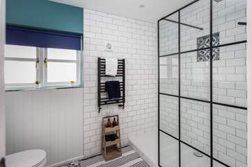The fabulous en suite shower-room.