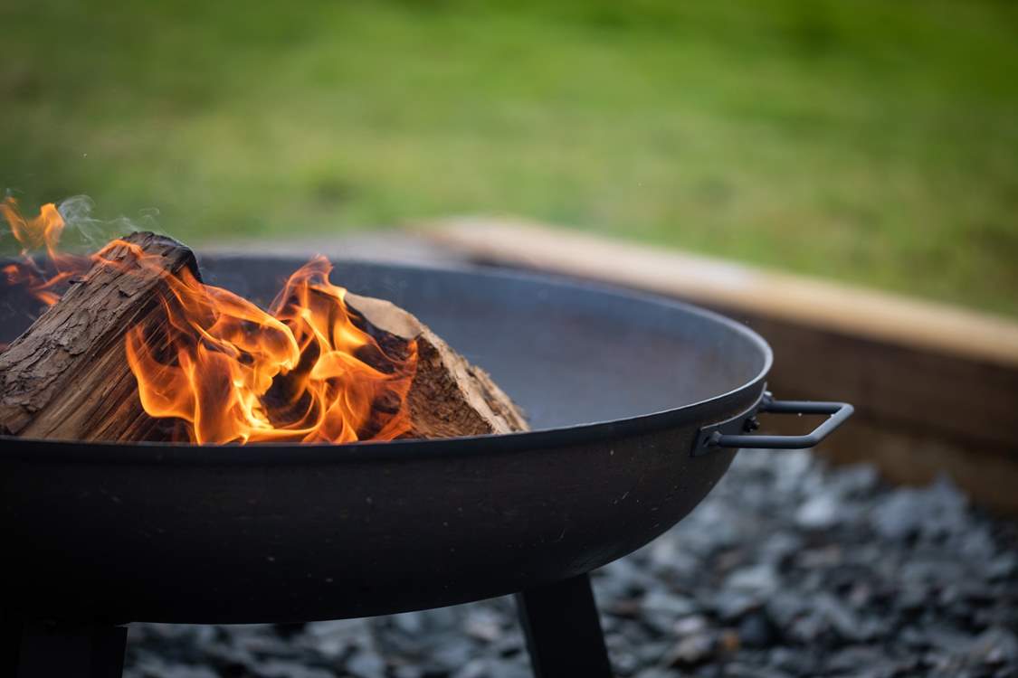 Bring along thick cosy jumpers, warm snuggly throws and sink into outdoor living at its best.