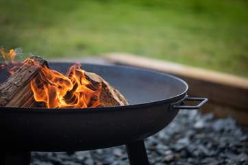 Bring along thick cosy jumpers, warm snuggly throws and sink into outdoor living at its best.