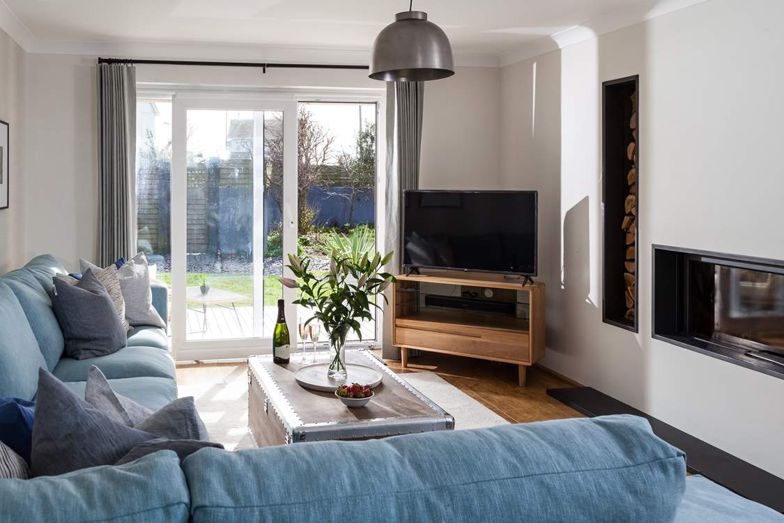 Open up the patio doors and enjoy outdoor living at its best.