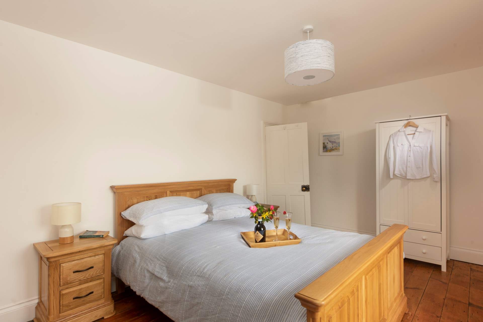 Breakfast in bed, yes please. 