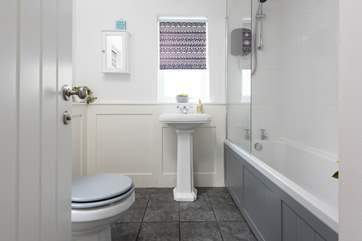 The family bathroom is located on the ground floor.