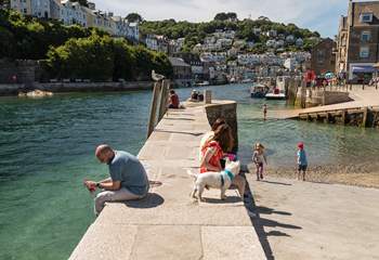 Head to the pretty costal town of Looe the perfect spot for family fun from enjoying the beach to crabbing or simply enjoying a bag of chips. 