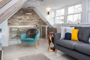 Snuggle up together for a romantic evening at The Boatshed.