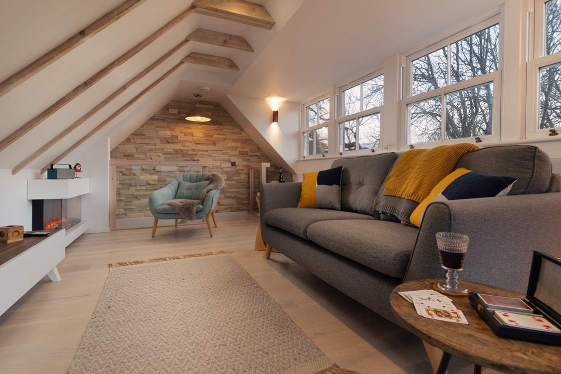 Snuggle up together for a romantic evening at The Boatshed.