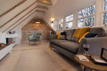 Snuggle up together for a romantic evening at The Boatshed.
