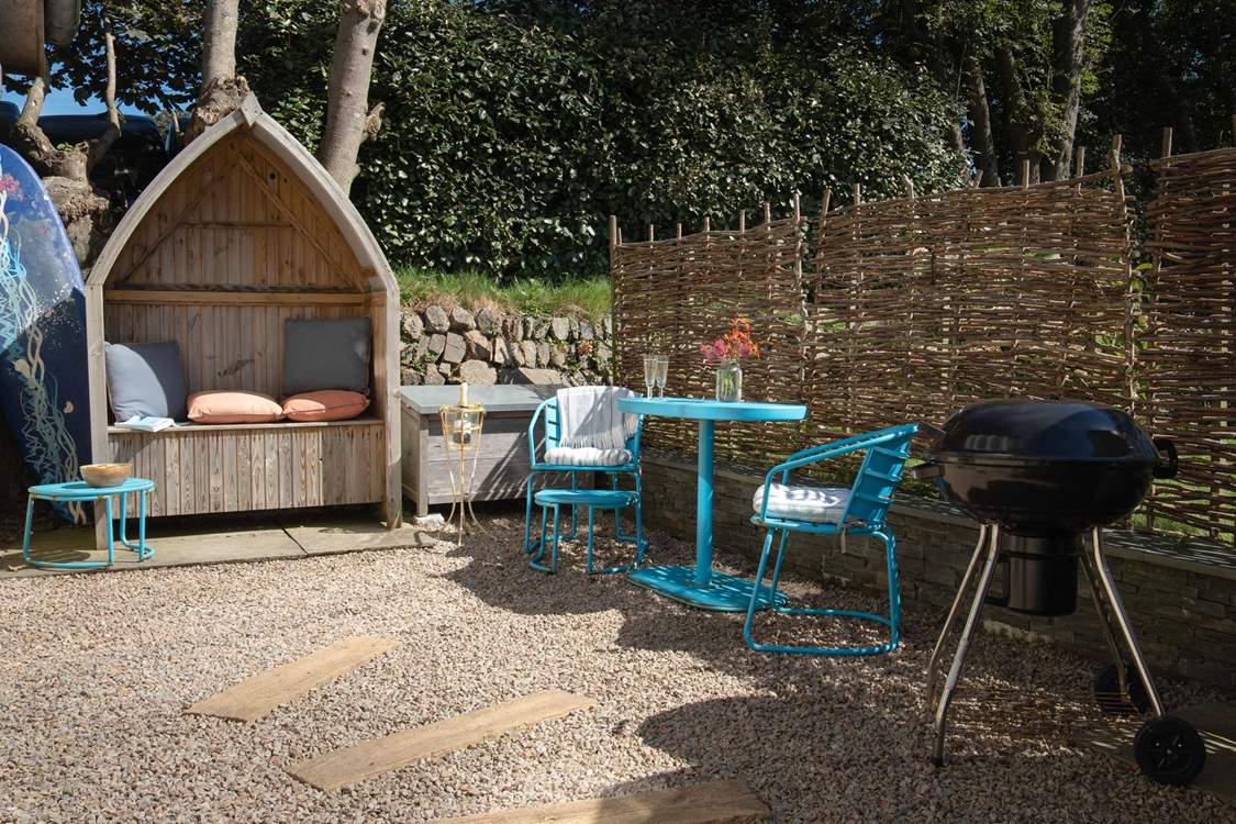 Dine in the great outdoors, barbecued fresh mackerel anyone?