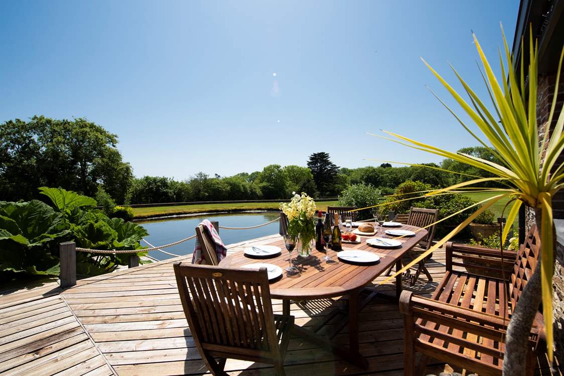 What a spot for lunch.