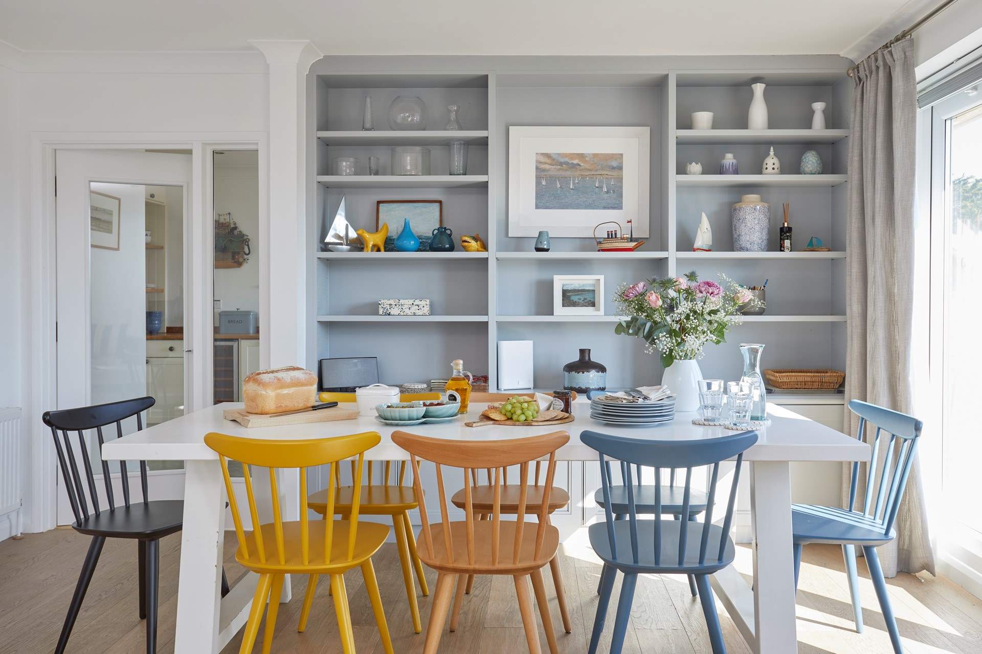 Gorgeous contemporary furnishings throughout. 