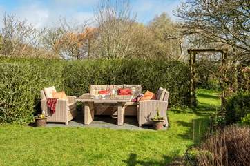 Enjoy a long lunch or supper on a summer evening.