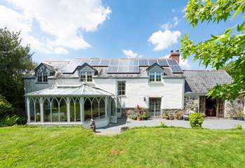 Looking back at the cottage from the garden. 