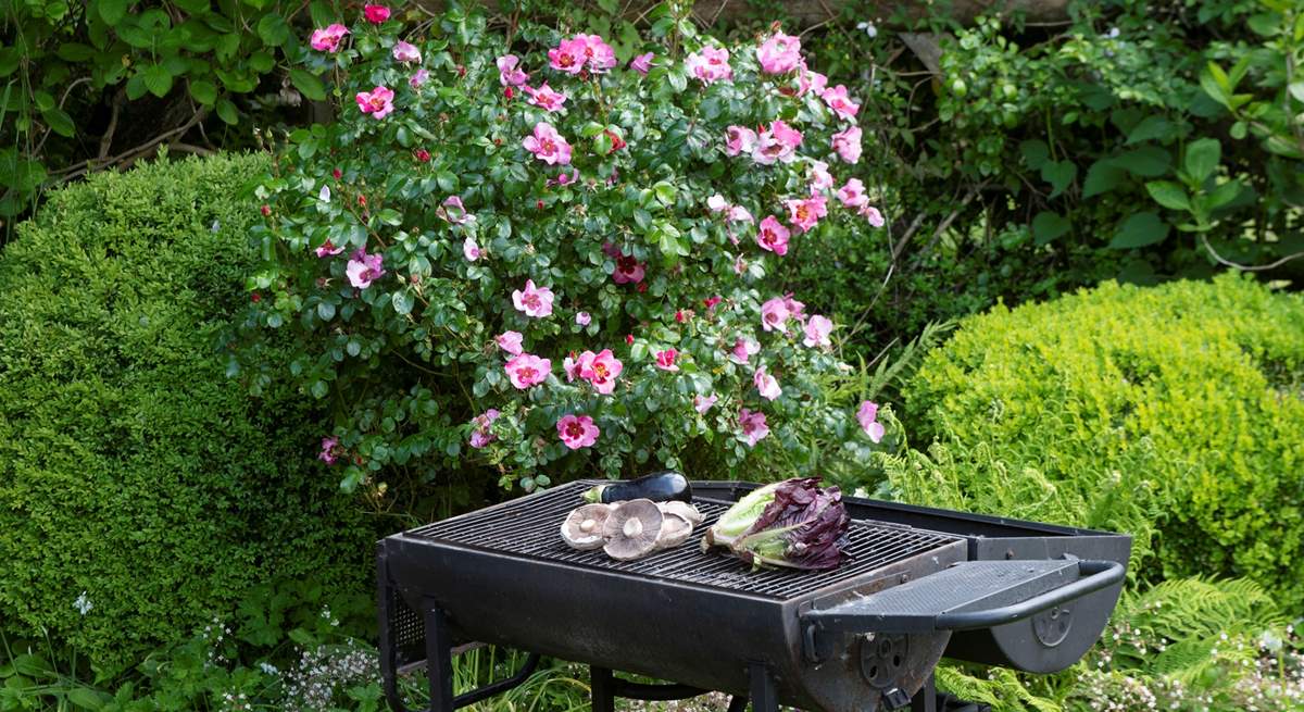 Al fresco supper, yes please!