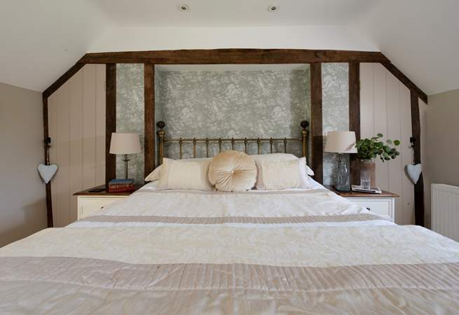Bedroom 1 has a fabulous king-size bed and en suite cloakroom.