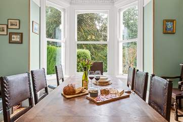 Gather everyone around the dining table to chat about the day's advertures.