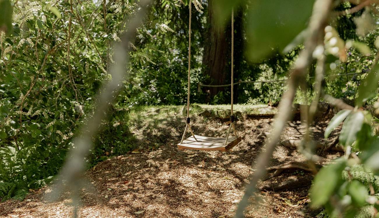 What a charming swing!