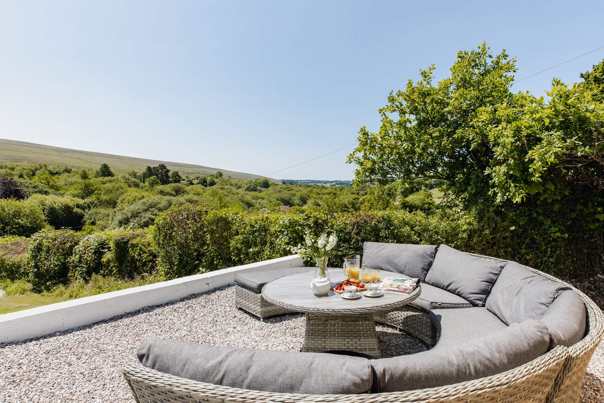 Rossmoyne offers a  real escape with wonderful views and nature all around you.  Dartmoor is on your doorstep and you can enjoy a new walk everyday. 