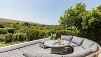 Rossmoyne offers a  real escape with wonderful views and nature all around you.  Dartmoor is on your doorstep and you can enjoy a new walk everyday. 