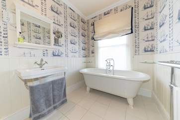 The spacious family bathroom on the first floor.