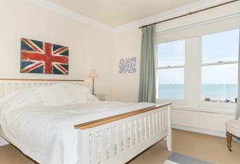 Wake up to the wonderful sea views right from your window. 