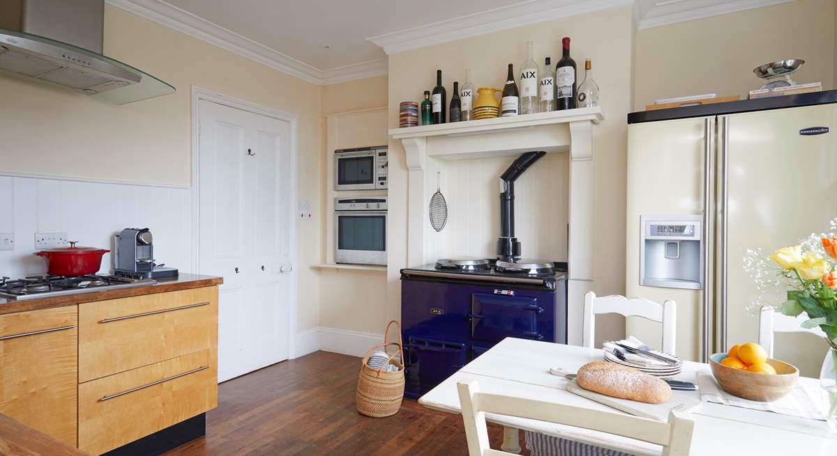 The cosy kitchen (please note, the Aga is ornamental).