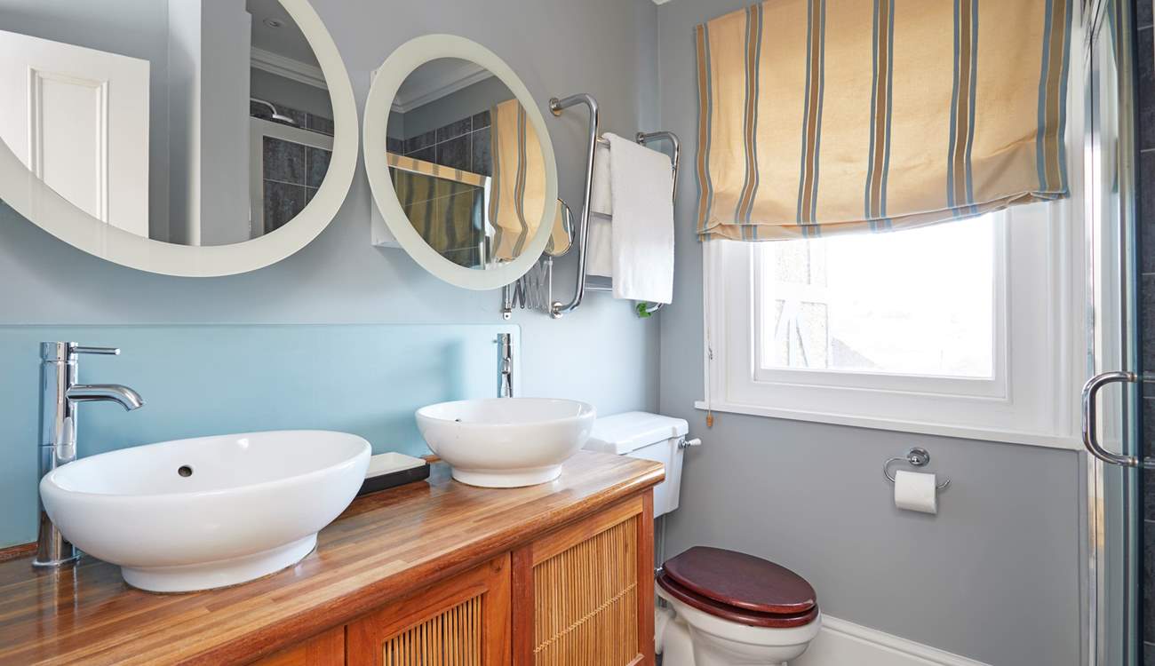 The master bedroom en suite shower-room. 