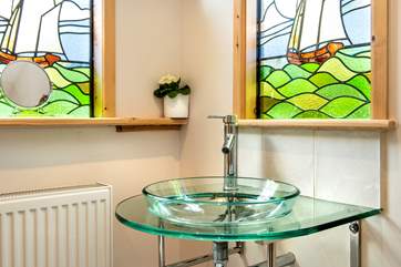 ...and a fabulous sink.