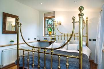 The luxurious bedroom.
