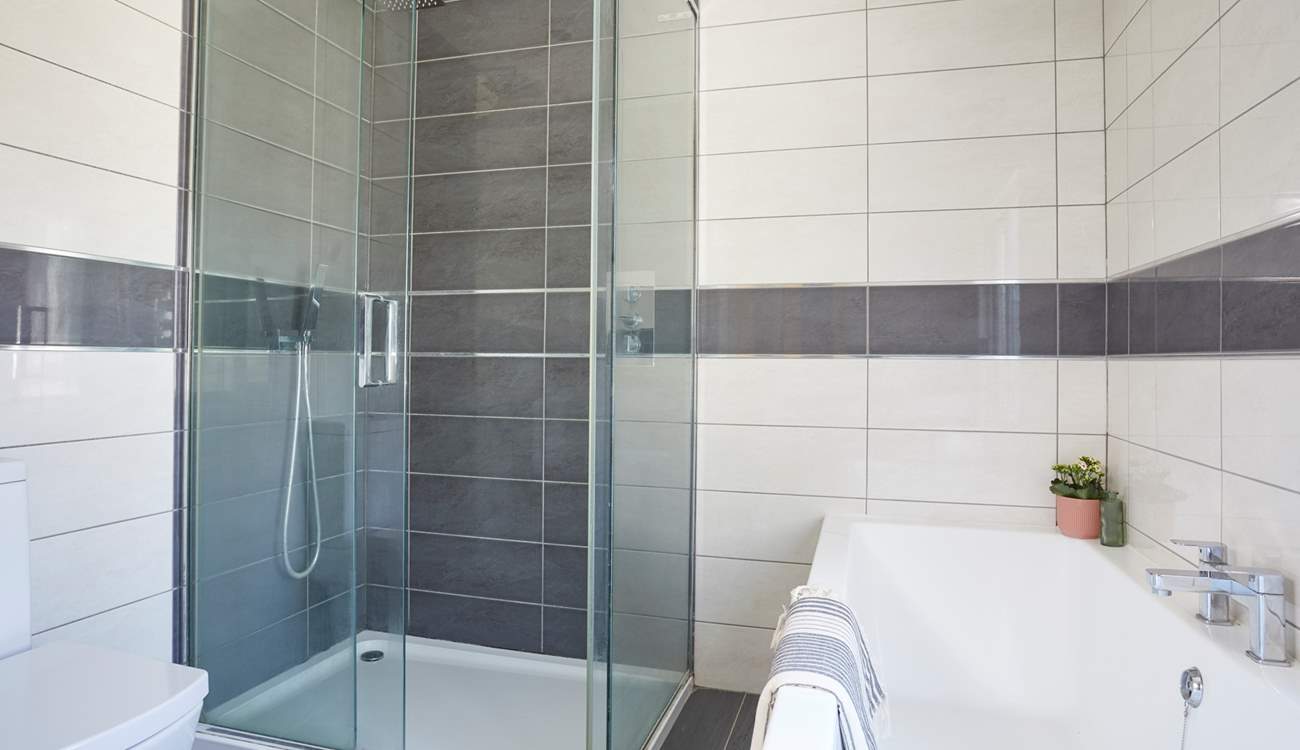 The spacious family bathroom on the first floor.