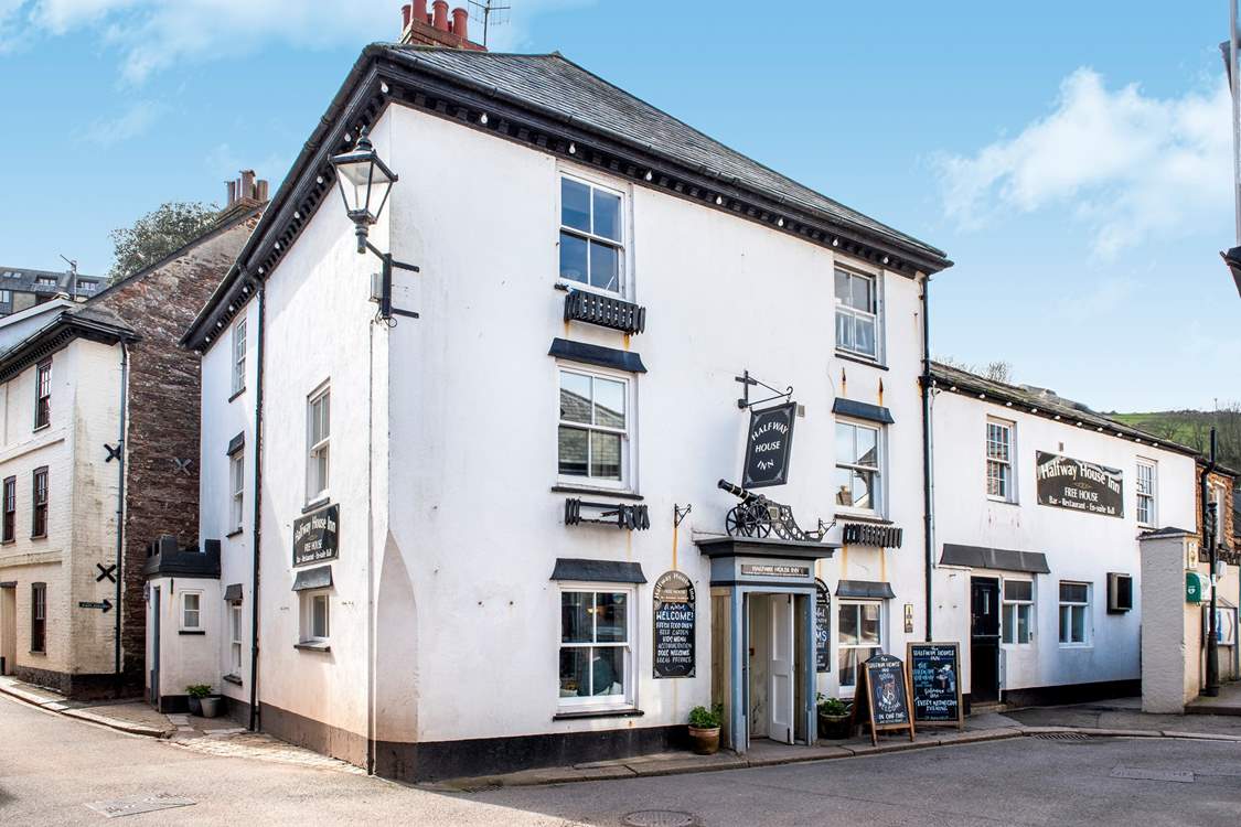 The villages have a great choices of places to eat and drink. The Halfway House is only a few yards down the road. On a Wednesday night you might hear the Halfway Harmony singers singing a tune or two.