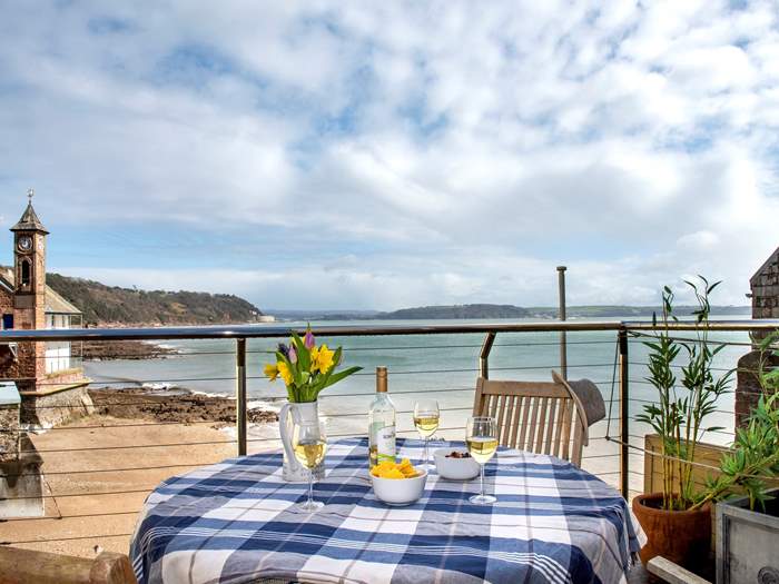 Erica, Sleeps 4 in Kingsand