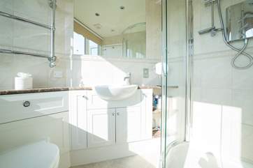...with en suite shower-room...