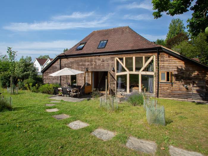 Medleys Barn, Sleeps 4 in Crowborough