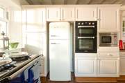 Double oven and built-in microwave plus the electric Aga, Sunday roast will be a breeze!