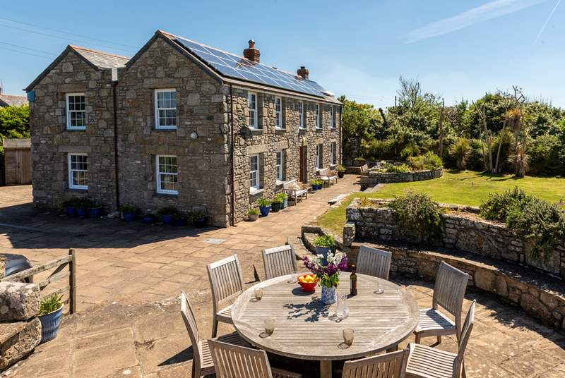 Welloe Rock, Holiday Cottage in Porthleven Cornwall