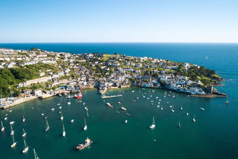 Enjoy a day at the trendy sailing town of Fowey with its waterside bars and cafes, shops and galleries.