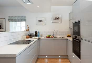 You have a fabulous modern kitchen at Poppy Cottage with lots of work space. 