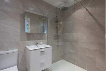 The fabulous shower is perfect for washing away the salt and sand.