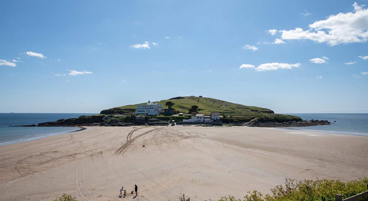 The beach at Bigbury-on-Sea is literally minutes away on foot.