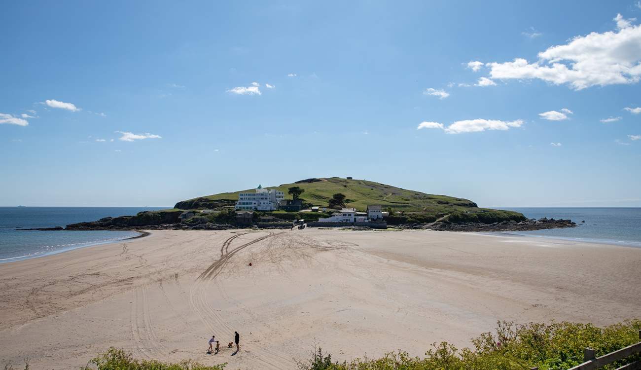 The beach at Bigbury-on-Sea is literally minutes away on foot.