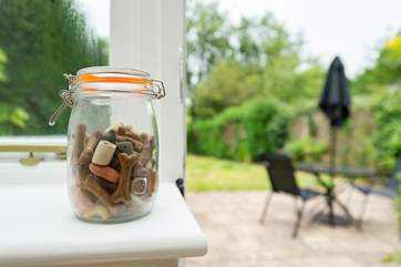 Your four-legged friend will be very happy at Wayside Cottage.